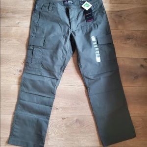 Women’s laptop tactical pants